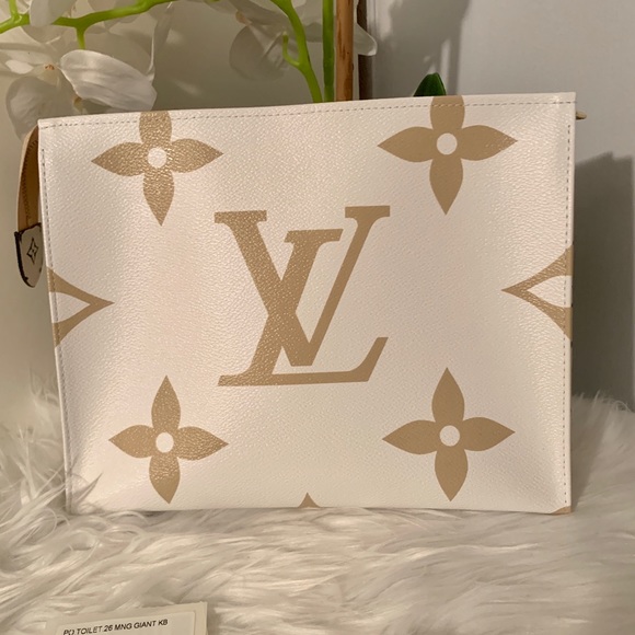 SOLD - Picture 2 of 8